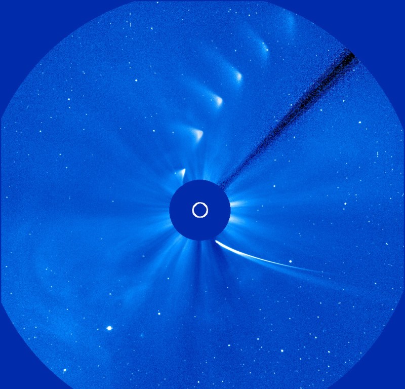 Comet_ISON_disintegrates